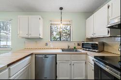 511 Heritage Village Unit B, Southbury CT 06488