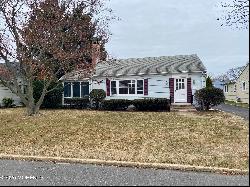 18 Willow Way, Manasquan NJ 08736