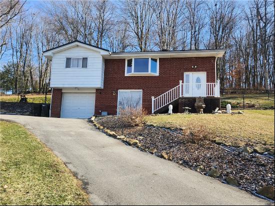 5705 Grant St, Murrysville PA 15632