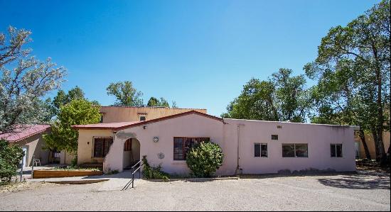 314 Don Fernando Street, Taos NM 87571