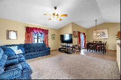 1349 N Lake Edge Cir, Goddard KS 67052