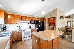 1349 N Lake Edge Cir, Goddard KS 67052