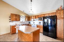 1349 N Lake Edge Cir, Goddard KS 67052