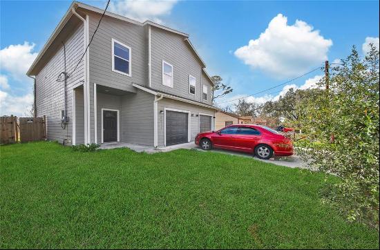 8034 Crestview Drive, Houston TX 77028