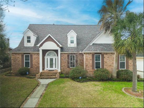 302 Charles Court, Slidell LA 70458