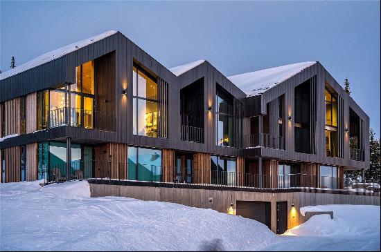 Double Sized Ski-In/Ski-Out Apartment, Kvitfjell