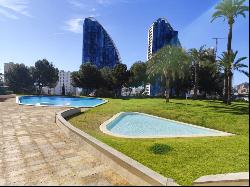 Bright and Spacious Apartment in Playa Poniente, Via Parque, Ben, Benidorm 03501