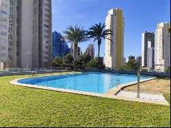 Bright and Spacious Apartment in Playa Poniente, Via Parque, Ben, Benidorm 03501