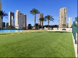 Bright and Spacious Apartment in Playa Poniente, Via Parque, Ben, Benidorm 03501