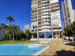 Bright and Spacious Apartment in Playa Poniente, Via Parque, Ben, Benidorm 03501