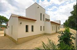 2 Villas for Sale in Moraira, Costa Blanca: Perfect for Families, Teulada 03724