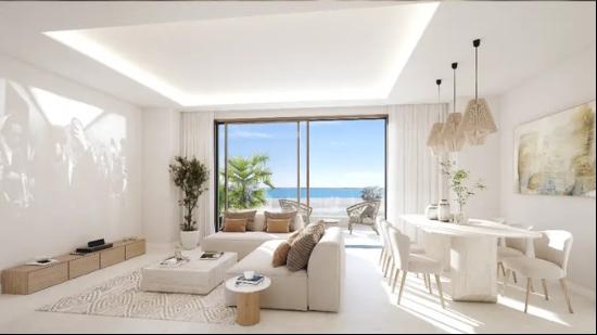 Spectacular beachfront apartment on the west coast of Malaga, Málaga 29002