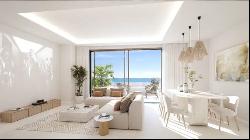 Spectacular beachfront apartment on the west coast of Malaga, Málaga 29002