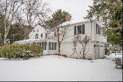 11 Lakeview Drive, West Hartford CT 06117