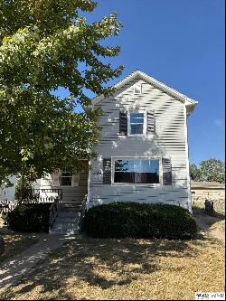 1324 E 5th Street, Fremont NE 68025