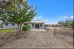 8 Silva Road, Los Lunas NM 87031