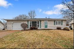 6705 Vineland Drive, Hazelwood MO 63042