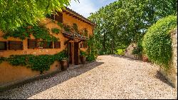 Villa with pool, solar panels, Monte Castello di Vibio, Perugia–Umbria