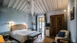 17th-century Country Hotel with pool, Radda in Chianti, Siena-Tuscany