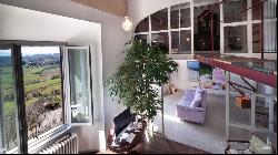 Downtown 2-bedroom with garden, Montepulciano, Siena – Tuscany