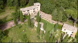 Stone country house in the woods, Monteriggioni, Siena - Tuscany