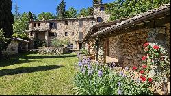 Stone country house in the woods, Monteriggioni, Siena - Tuscany