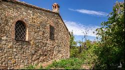 Corte House to be restored for sale in  Montepulciano-Tuscany