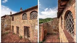 Corte House to be restored for sale in  Montepulciano-Tuscany