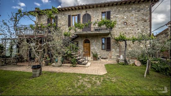 Palace Tentennano, with garden, Castiglione d'Orcia, Siena