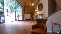 The Secular Olive Trees luxury B&B with view of Siena - Tuscany