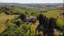 18th-century Stone Country House, Asciano, Siena - Tuscany