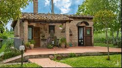 The Tiny Bell Country House with pool, Castiglione del Lago – Umbria