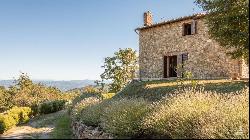 Casale Panoramico con Bosco, Cetona – Toscana