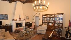 Casale Il Pianoforte with heated pool, Siena - Toscana