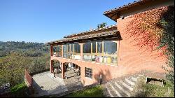 Villa Elena with porticoes and olive grove, Montepulciano - Tuscany