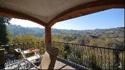 Villa Elena with porticoes and olive grove, Montepulciano - Tuscany