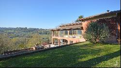 Villa Elena with porticoes and olive grove, Montepulciano - Tuscany