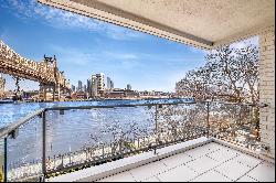 Spectacular Waterfront 4 Bedroom