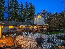 12671 Sunrise Dr NE, Bainbridge Island, WA 98110