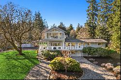 12671 Sunrise Dr NE, Bainbridge Island, WA 98110