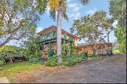 Sought after Maui Uplands - House and Cottage