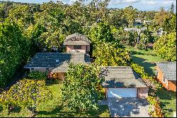 Sought after Maui Uplands - House and Cottage