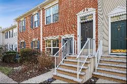 Second Floor Condo in Brandon Farms