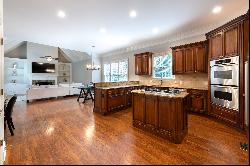 Elegant Home Located on a Cul-de-sac in the Heart of Sandy Springs