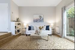 Charming Rockridge Condominium 