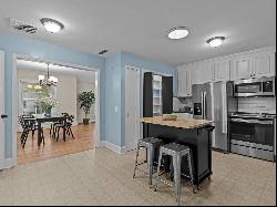 Location, Charm & Convenience in Forest Hills