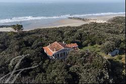 Spectacular Villa by the Sea in Soulac-sur-Mer