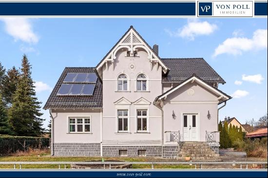 Wilhelminian style villa with versatile possibilities