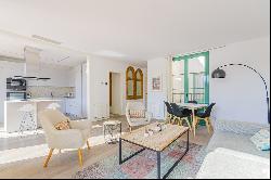 Beautiful renovated penthouse with 70m2 of Terrace in Dreta de l'Eixample