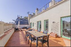 Beautiful renovated penthouse with 70m2 of Terrace in Dreta de l'Eixample